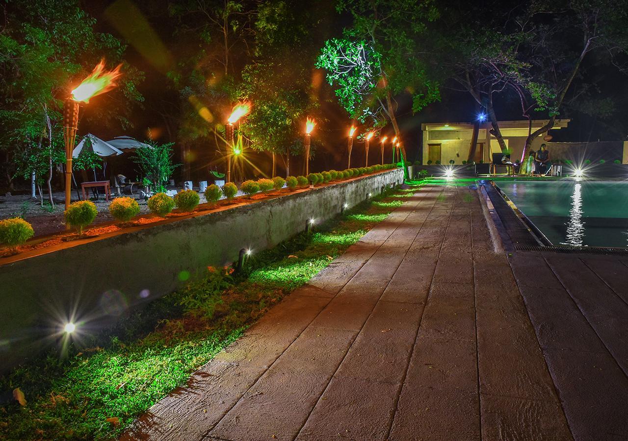Lavish Resort - Sigirya Sigiriya Esterno foto